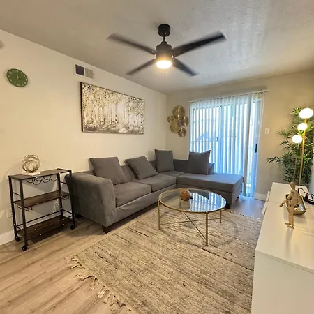 Dt Dallas Retro Oasis 1Bd